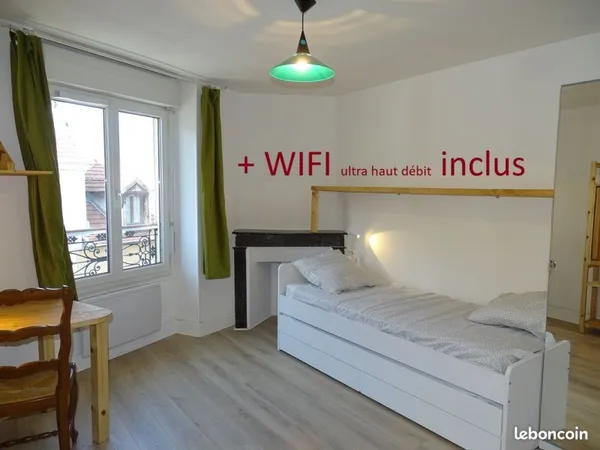Particulier, studio calme meublé 19m² avec WIFI, gare/Europole, 3è étage