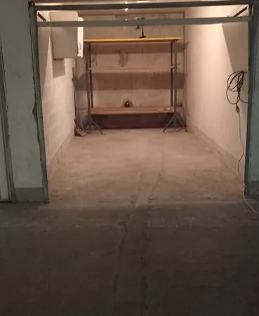 Garage fermé a louer