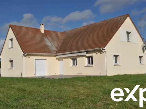 Maison : 10 pièces : sept chambres : 240 m² : 9961 m² de terr