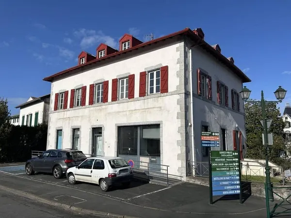 Local commercial 170 m²