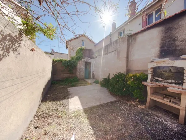 MAISON FAMILIALE DE 152 M² AVEC JARDIN, BALCON ET GARAGE