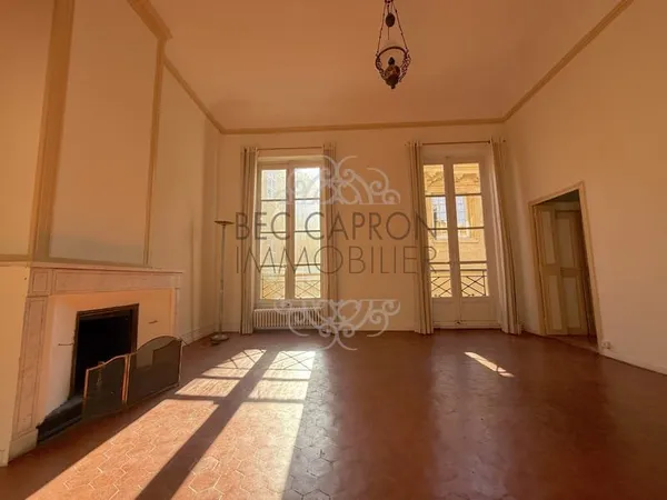 Appartement de 90,93 m2 - À 2 pas du Cours Mirabeau