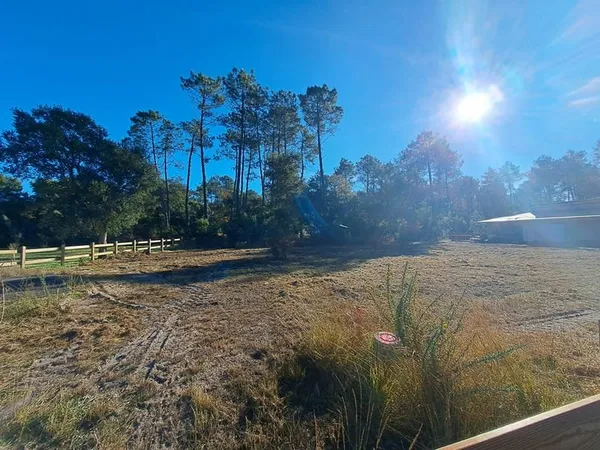 A vendre, terrains à bâtir à MOLIETS bourg