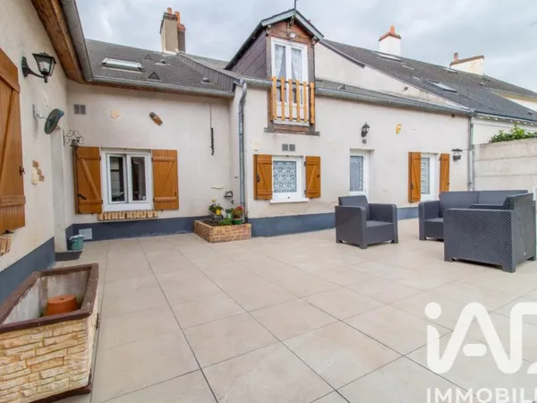 Maison 7 pièces 214 m²