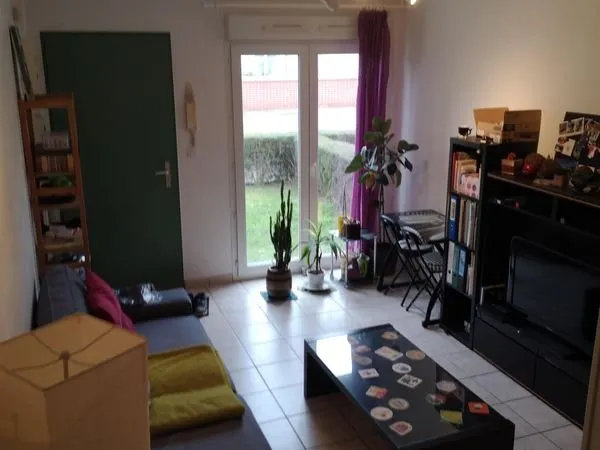 Maison mitoyenne f2 + jardinet