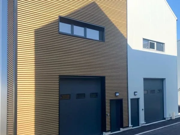 Local 126 m² Bagnolet