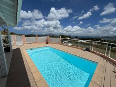 Villa avec vue mer + T2 indépendant aux Trois Ilets