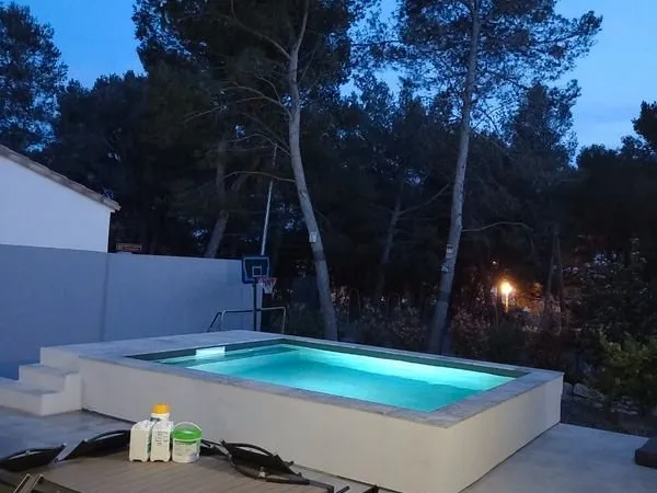 Maison semi-contemporaine