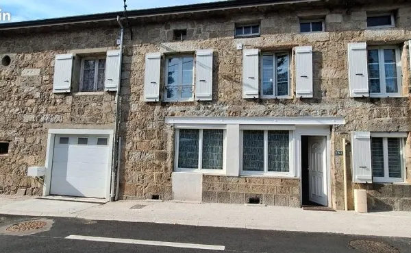 Maison de bourg en pierres apparentes 160 m² + studio independant