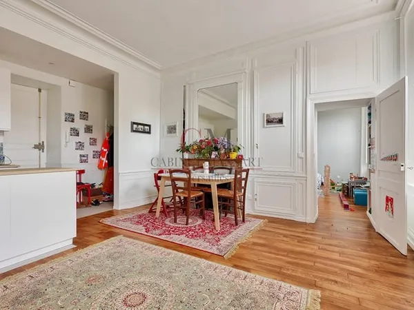 VERSAILLES SAINT-LOUIS APPARTEMENT