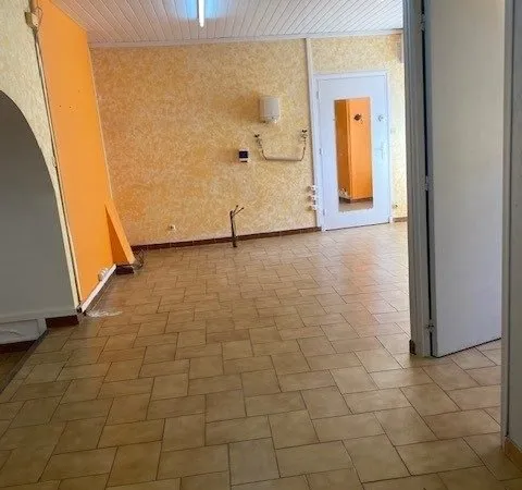 Local 2 pièces 43 m²