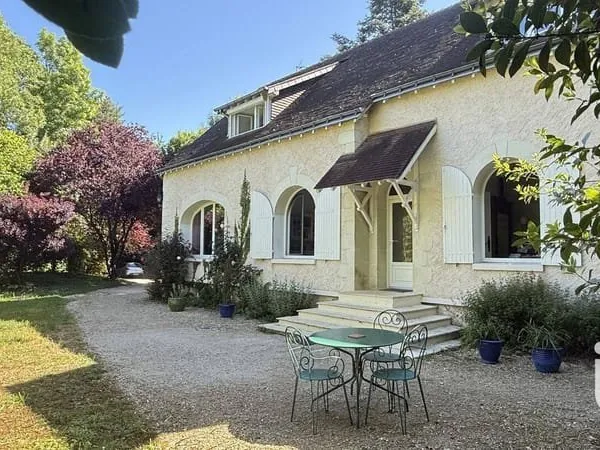 Maison 13 pièces 316 m²