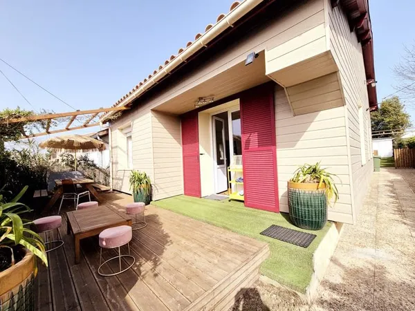 CENON - QUARTIER BAS CENON - MAISON RENOVEE AVEC JARDIN