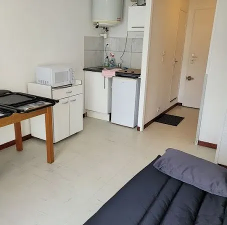 Studio 1 pièce 18 m²