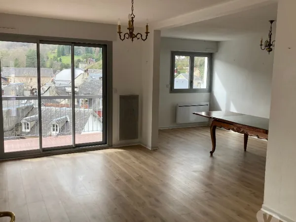 Loue appartement 4 5 pèces centre ville