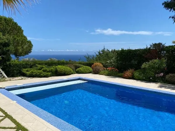 Maison 1 pièce 142 m²