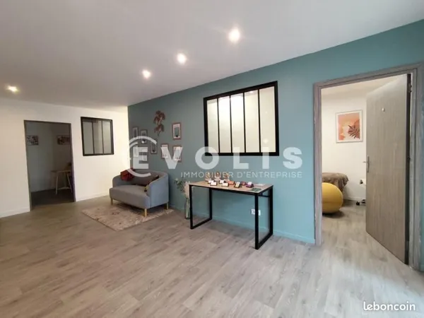 Bureau 72 m²