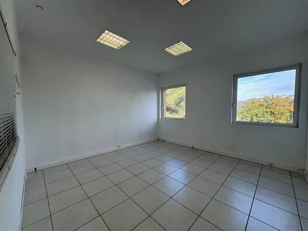 Bureaux 18 m²