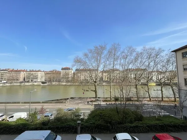 Appartement 4 pièces 94 m²