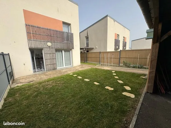 Maison avec jardin calme