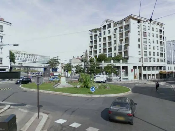 Stationnement Location Lyon   97€