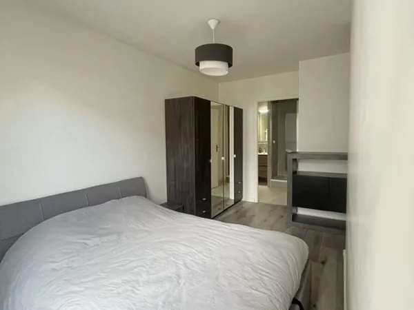 ? Chambre meublée en colocation ? Quartier Mermoz, Bois-Col