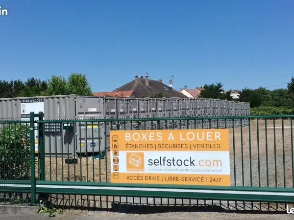 Box de stockage - REMISE DE 50% LE PREMIER MOIS - garde-meubles sécurisé, accès 24/7, prix discount