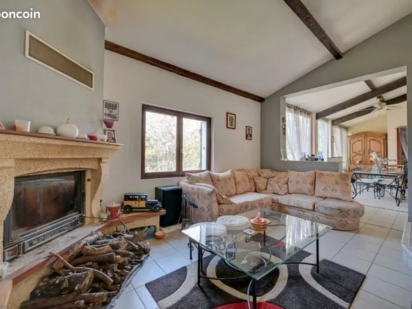 Vente d'une maison individuelle 110m2 avec jardin de 1000m2 à Belcodène 13720
