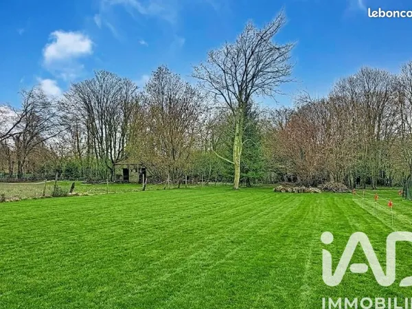 Terrain 1589 m² La Saussaye