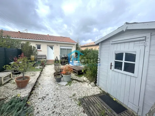 Ensemble de 3 Maisons 2 pièces avec jardin privatif déjà lou