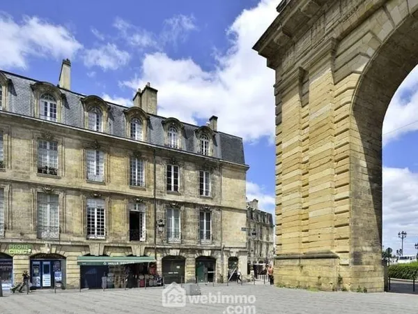 Bureaux 1 pièce 97 m²