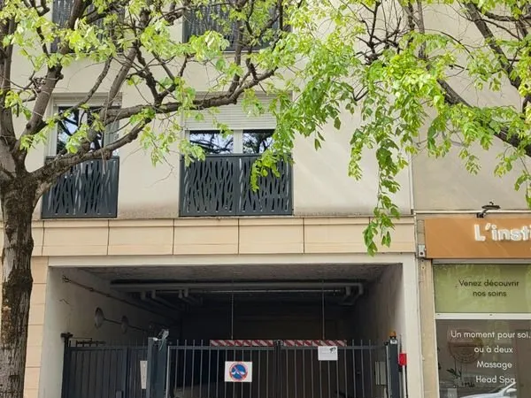 Place dz parking villemomble