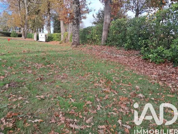 Terrain 712 m²
