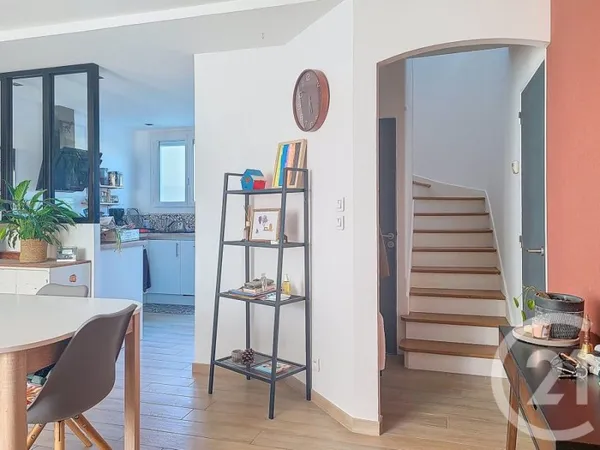 Maison 5 pièces 82 m²