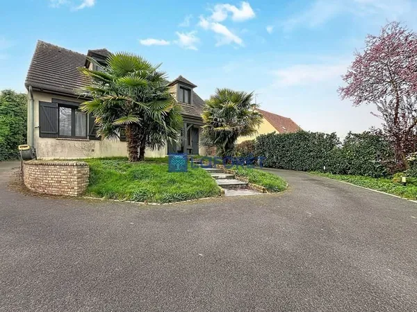 Maison 7 pièces 5 chambres avec sous sol total - Saintry Sur Seine