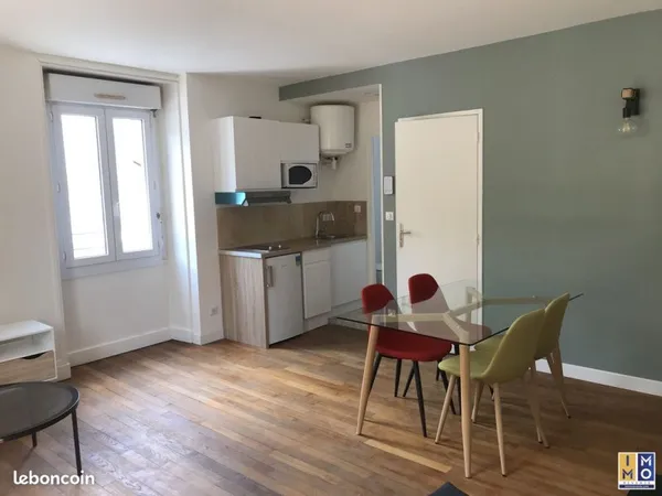 Studio 1 pièce 23 m²