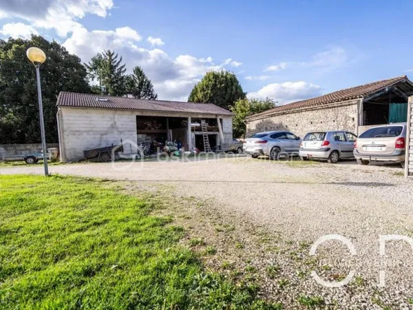 Rouvre - ensemble immobilier de 3 maisons sur terrain de 2719 m²