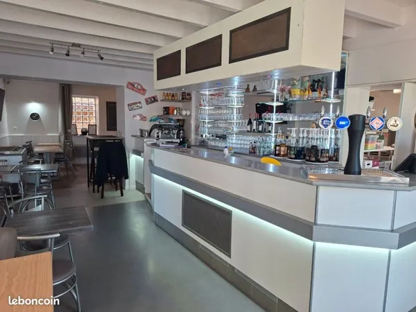 Hôtellerie et restauration Vente Descartes  200m² 105000€