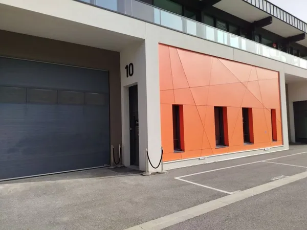 Bureaux 200 m²