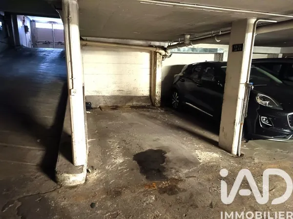 Parking 12 m²
