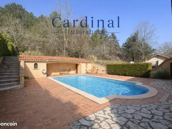 Maison 6 pièces 126 m²