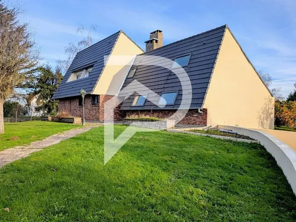 Maison 9 pièces 215 m²