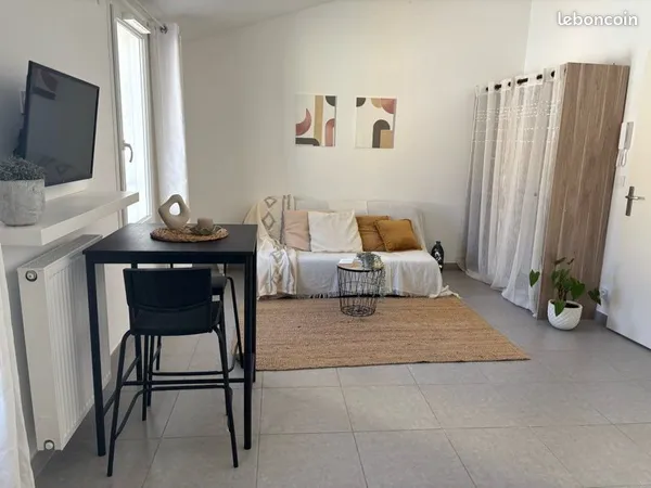 Studio 26 m² - Dernier étage - Résidence récente 2023 - Centre Le Beausset