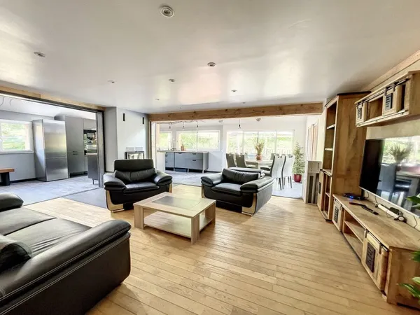 Ensemble immobilier composé de 4 gites.