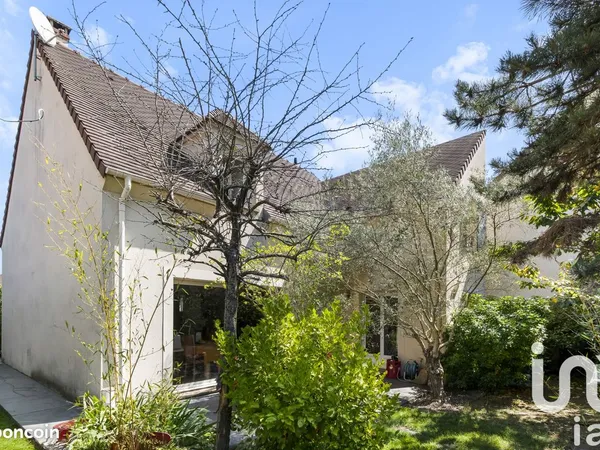 Maison familiale 7 pièces 198 m²