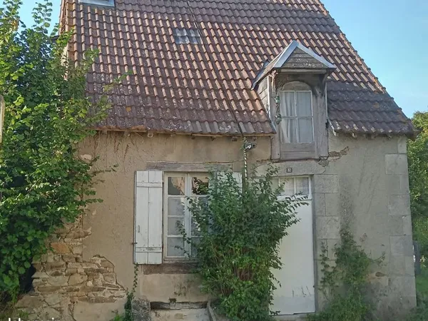 Maison paysanne à restaurer en coeur de hameau