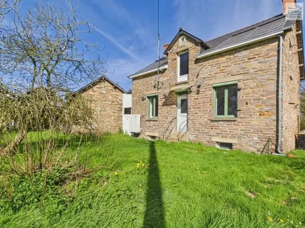 Maison de 66 m² sur un terrain de 1 336 m²
