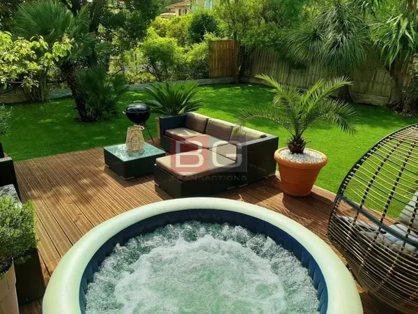 ANTIBES - MAISON/APPARTEMENT 5 CHAMBRES