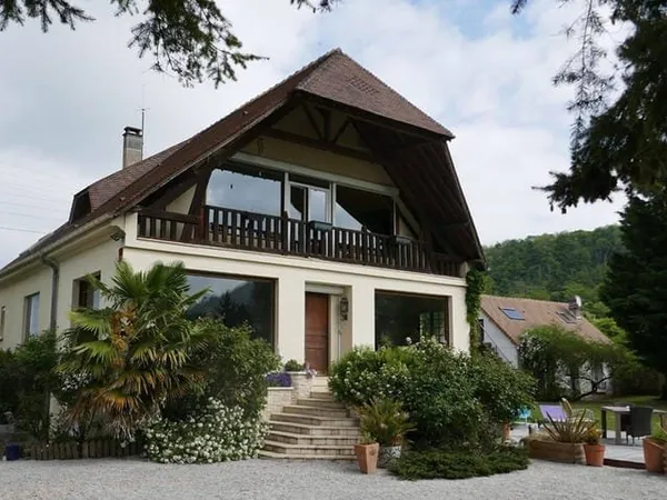 Maison 7 pièces 220 m²