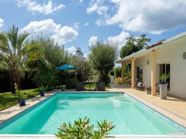 Propriété 6 pièces 224 m²